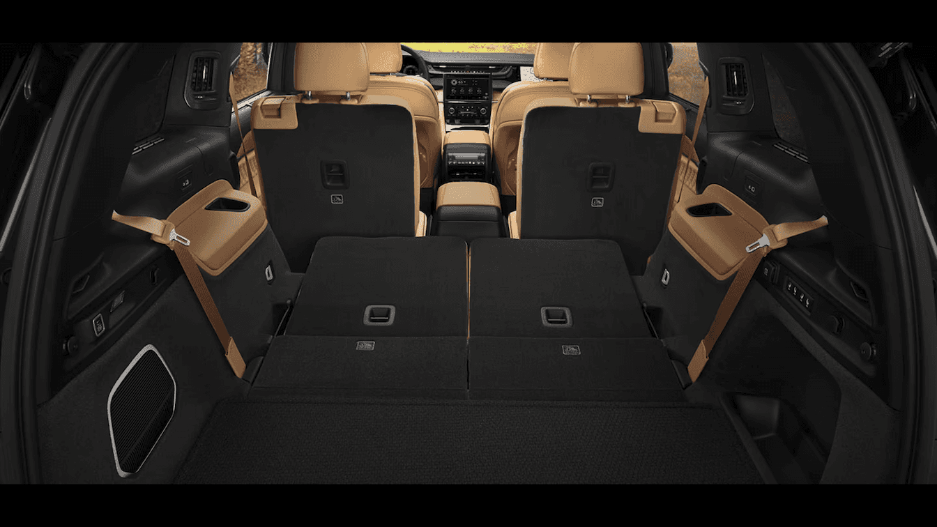 2025 Jeep Grand Cherokee versatility