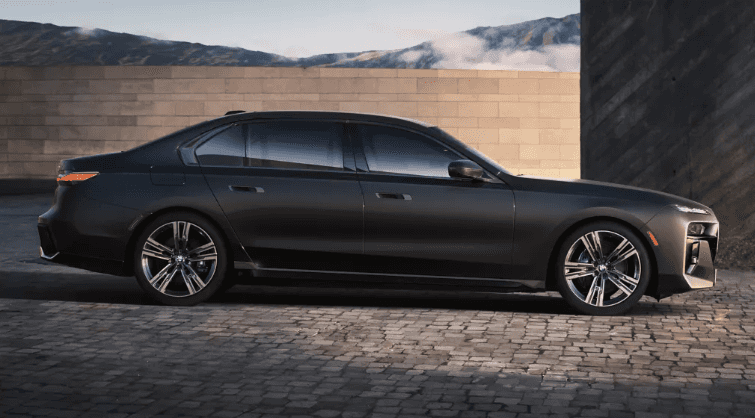 Matte Black 2026 BMW 7 Series.