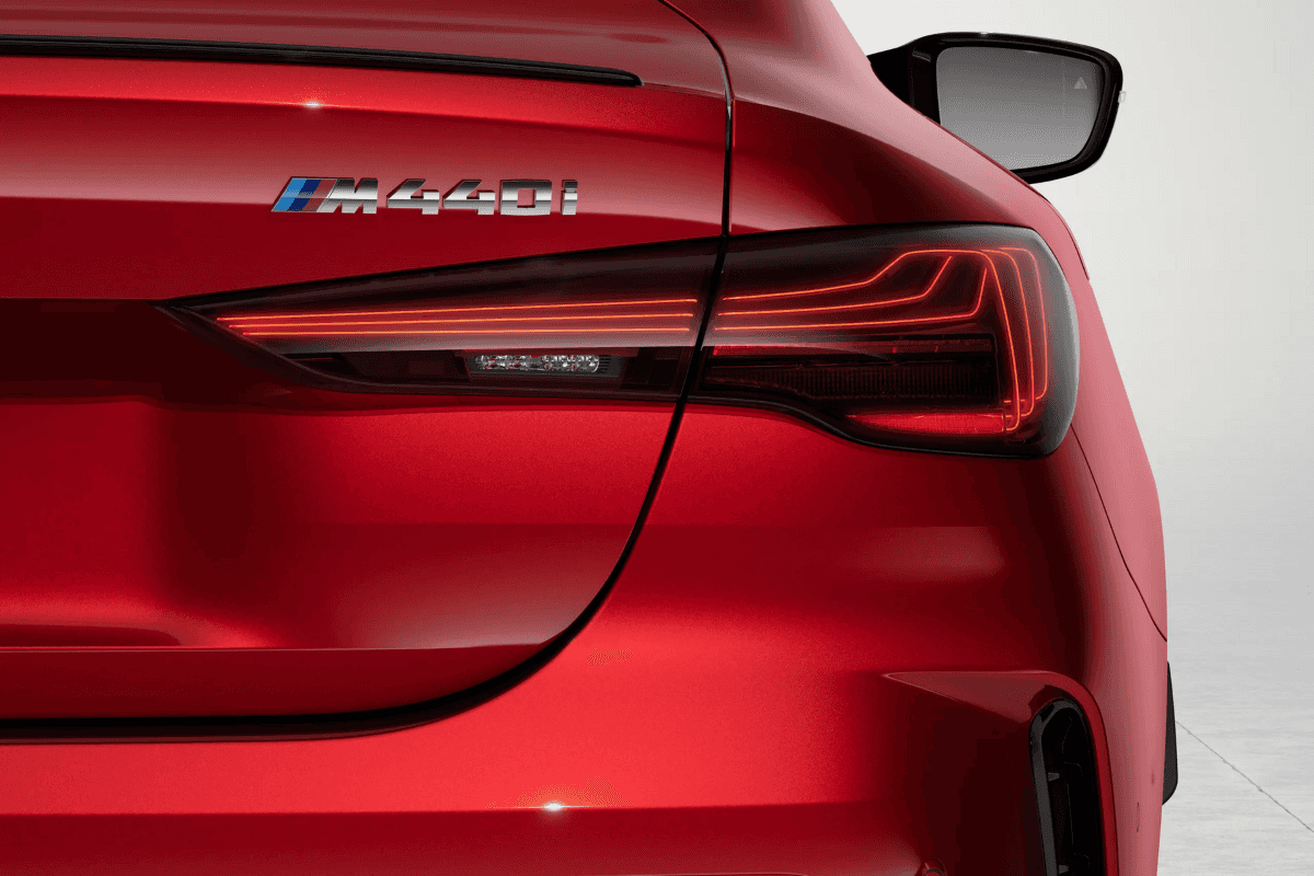 4 series taillight