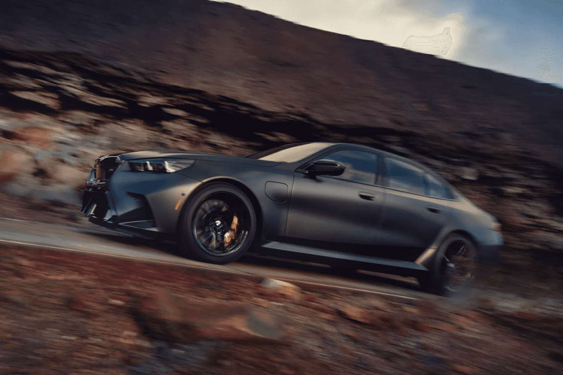 2027 BMW M5 Sedan high-performance engine and exterior dynamics