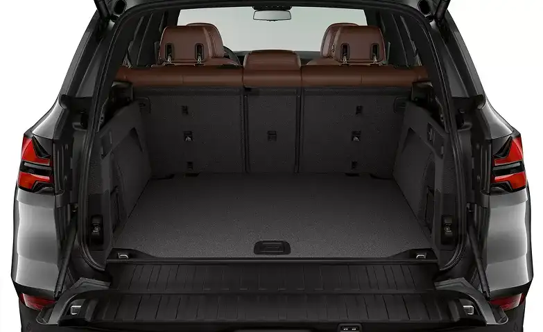 BMW X5 cargo space
