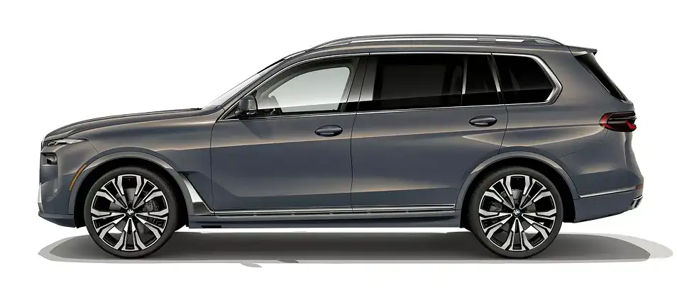 BMW X7 athletic side profile