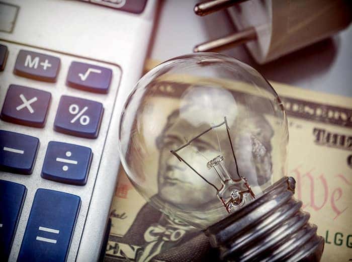 when to trade in your vehicle at Boch Automotive in Massachusetts | Lightbulb, calculator and money when to trade in your vehicle at Boch Automotive in Massachusetts | Lightbulb, calculator and money