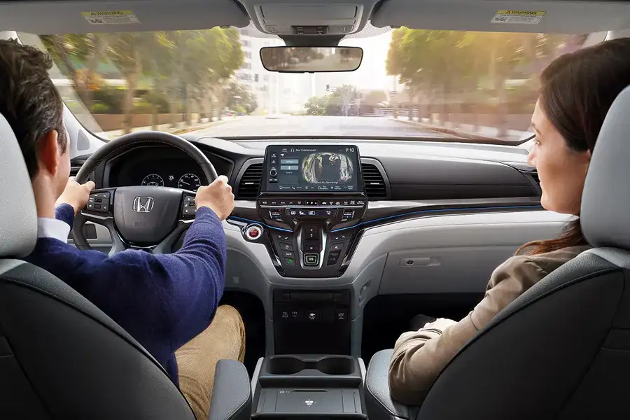2027 Honda Odyssey Elite - Tech