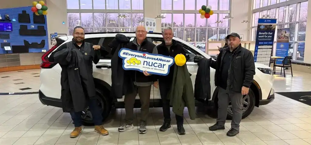Nucar Honda Staff on the Coat Drive