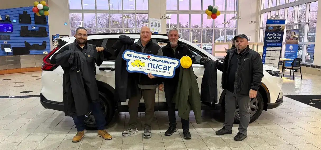 Nucar Honda Staff on the Coat Drive
