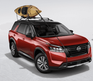 Nissan Pathfinder with kayak on top