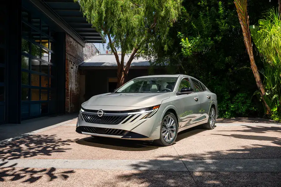 2026 Nissan Sentra Exterior