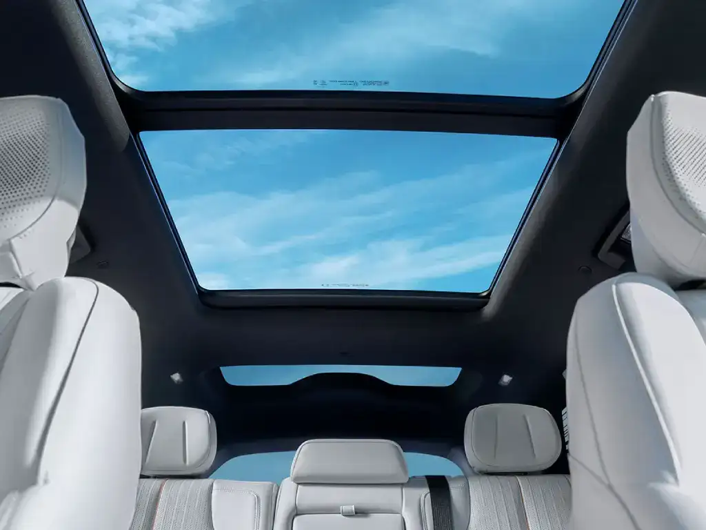2027 Cadillac VISTIQ Interior