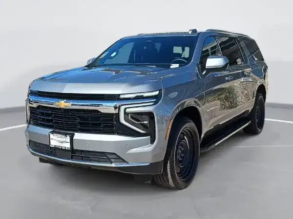 2026 Suburban Exterior