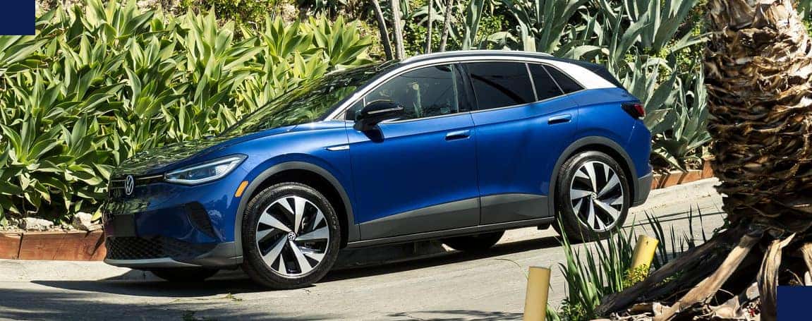 volkswagen id 4 vs nissan ariya specs