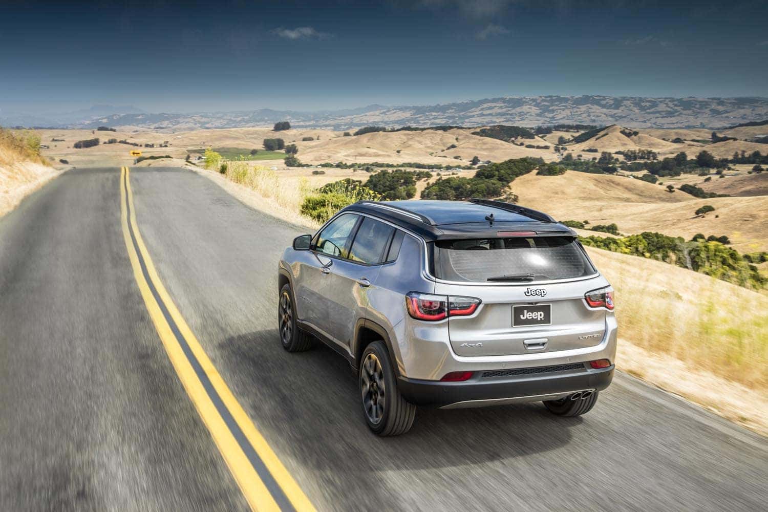 Introduce 74+ images jeep compass vs honda hrv In.thptnganamst.edu.vn