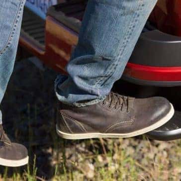 2019-colorado-bumper-step