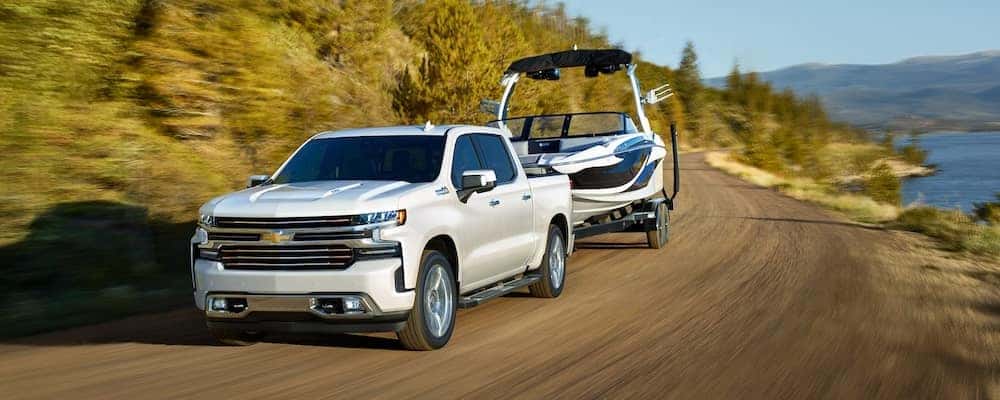 2021 chevy silverado 1500 towing boat