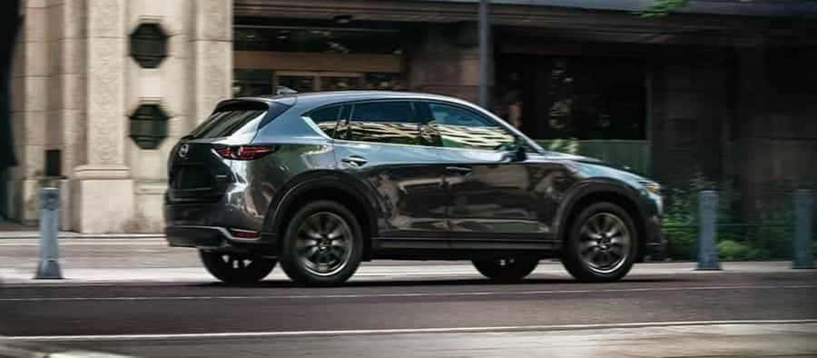 Mazda en la ciudad