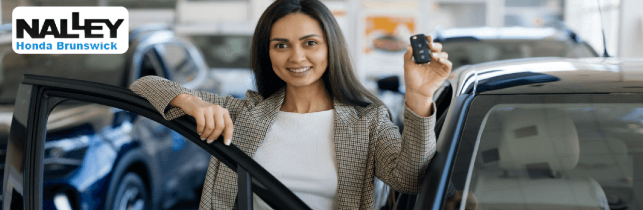 Customer trading in their Honda vehicle at the Nalley Honda Brunswick dealership in GA.
