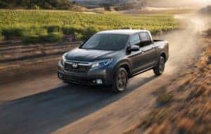 2020 Honda Ridgeline vs Nissan TITAN