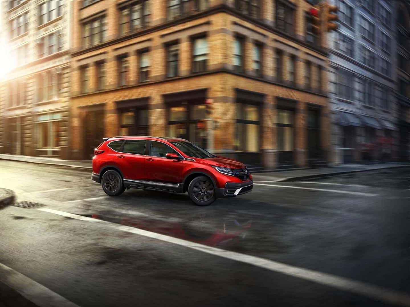 CR-V cruising the city