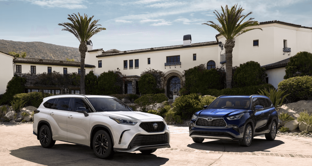White and Blue 2026 Toyota Highlander For Sale in Baton Rouge, LA