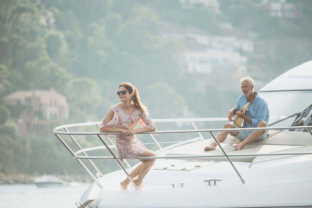 49-exterior-white-hull-13-1024x683