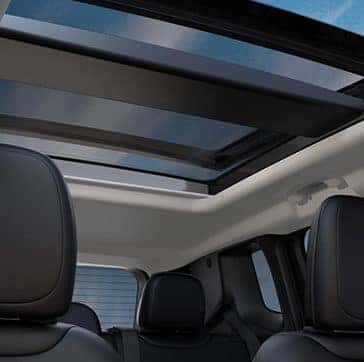 2018-Jeep-Renegade-Gallery-Interior-Sunroof