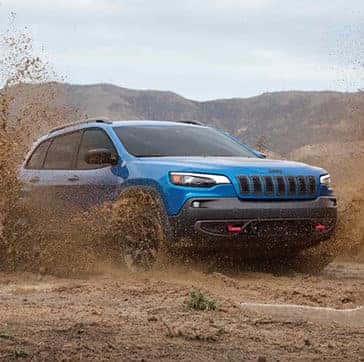 2019-Jeep-Cherokee-Gallery-Capability-Blue-Trailhawk-Waterfording.jpg.image
