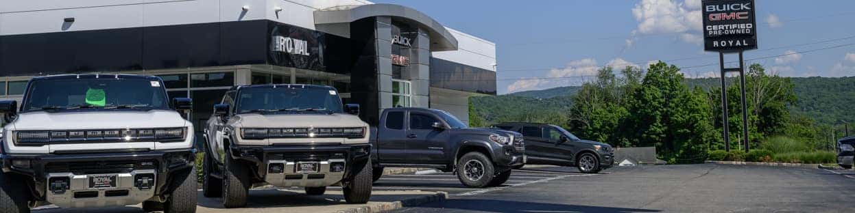 vehicles in a row - Royal Buick GMC