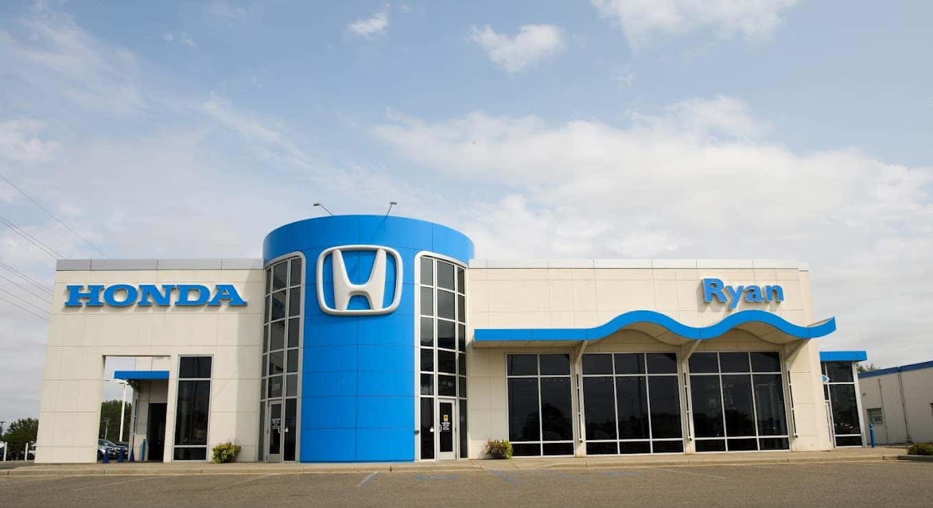 Exterior of Ryan Honda of Minot dealership in Minot, ND