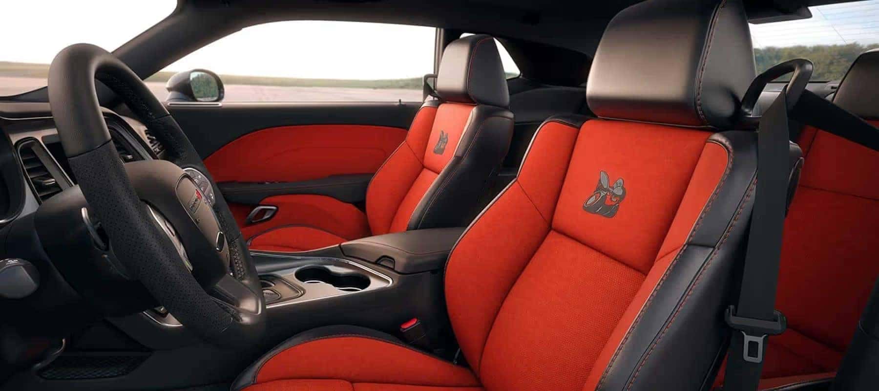 https://di-uploads-pod21.dealerinspire.com/ryancjd/uploads/2019/04/2019-challenger-gallery-interior9