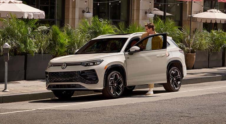 white Volkwagen SUV