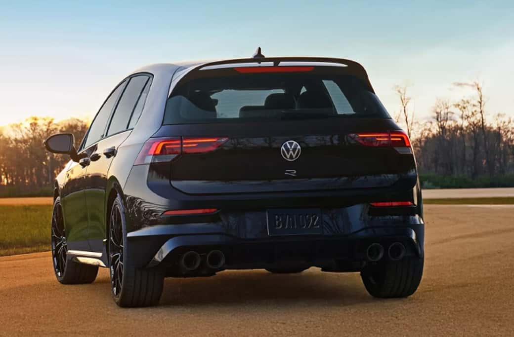 2026 Volkswagen Golf R: 4MOTION Grip and Advanced Tech