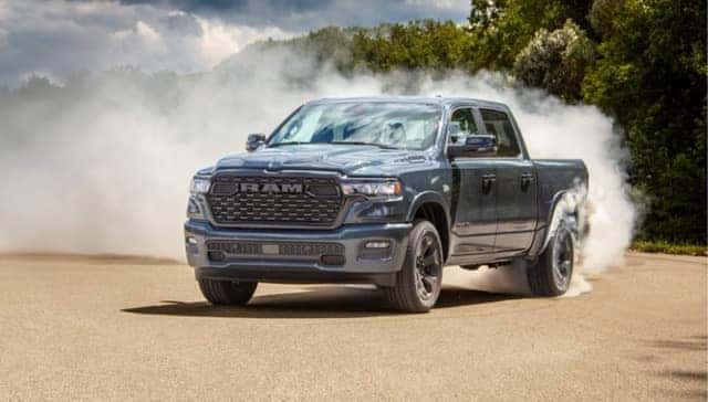 7-162ram1500my26-ram-1500-gallery-pillar-thumbnail1-desktop-v1.jpg.image.2880-Medium