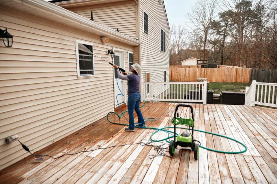 Commercial Building Pressure Washing