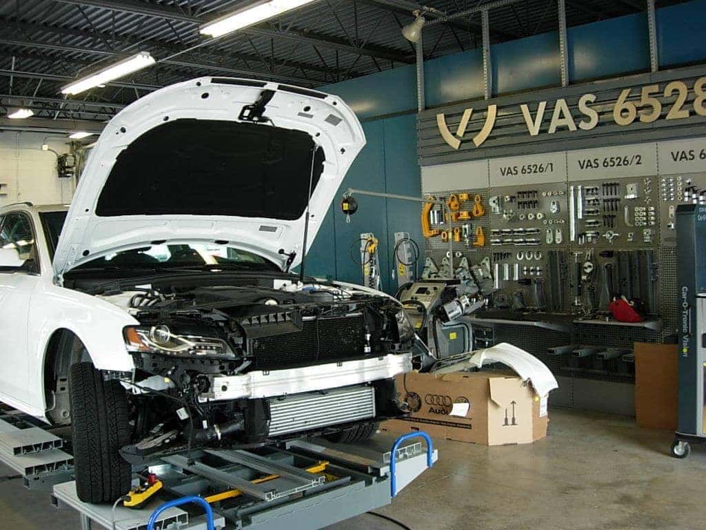 Collision Center Paintless Dent Body Repair | Towne Volkswagen