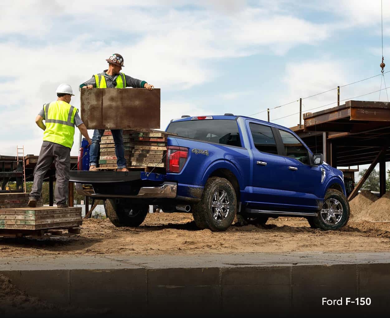 Ford F-150 vs. Toyota Tundra: Towing & Payload