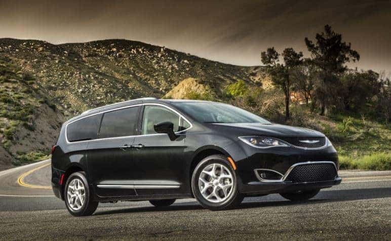 picture of 2020 chrysler pacifica